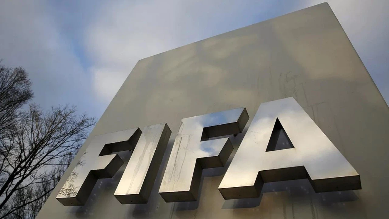 FIFA açıkladı! Dünyada transfere dev harcama...