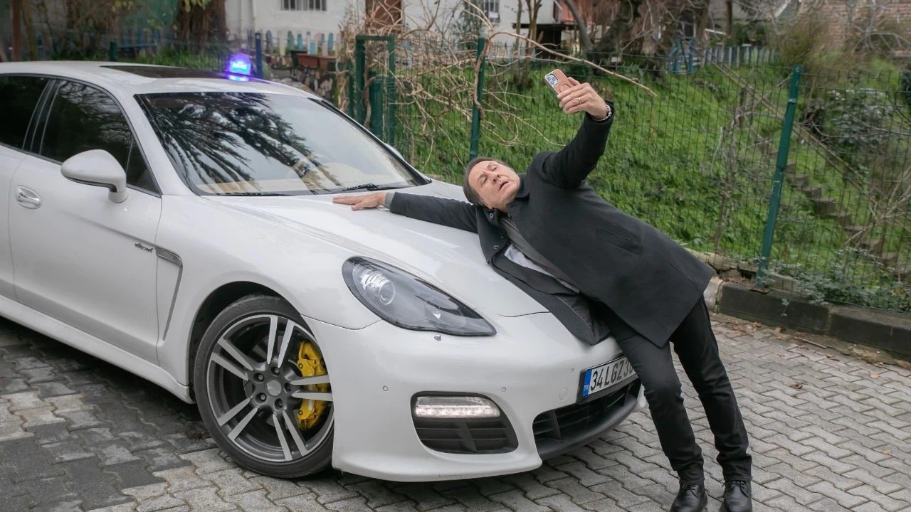 Fenomenlerin el konulan lüks araçları Arka Sokaklar’a geldi