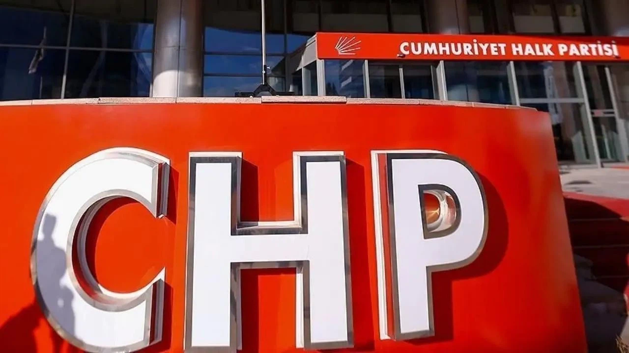 CHP, iki ilçede belediye başkan adaylarını değiştirdi
