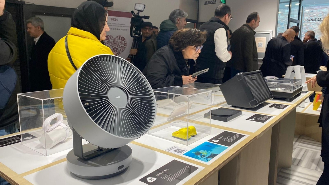 ‘Dünden Bugüne 100 Japon Tasarımı’ sergisi ziyarete açıldı