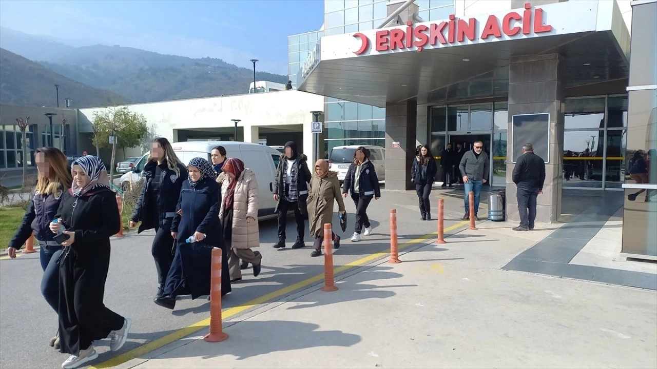 Manisa'da FETÖ'ye yönelik operasyon: 11 gözaltı