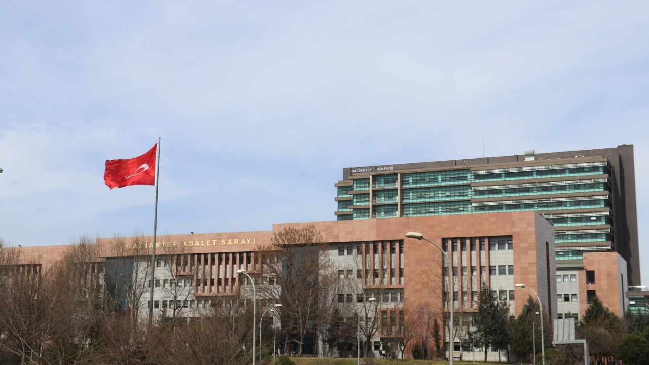 Kız kardeşini taciz edip videolarını paylaşmıştı: 12,5 yıl hapis!