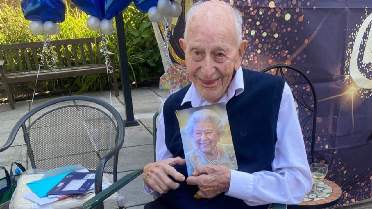 Dünyanın en yaşlı erkeği: John Tinniswood