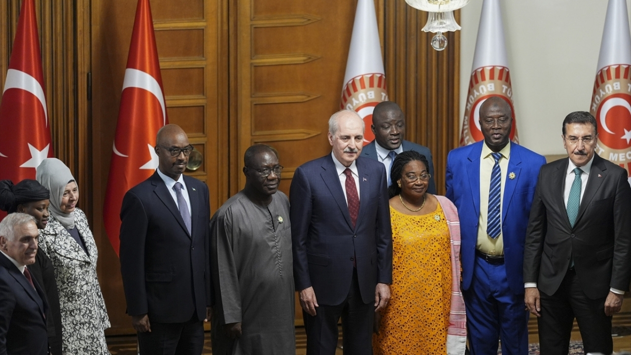 Kurtulmuş’tan, 23 Nisan kutlamalarında yoğun gündem