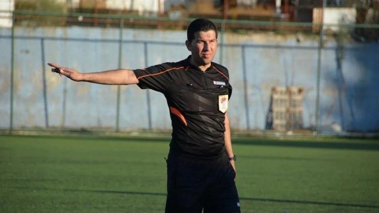 Genç hakem kalbine yenik düştü!