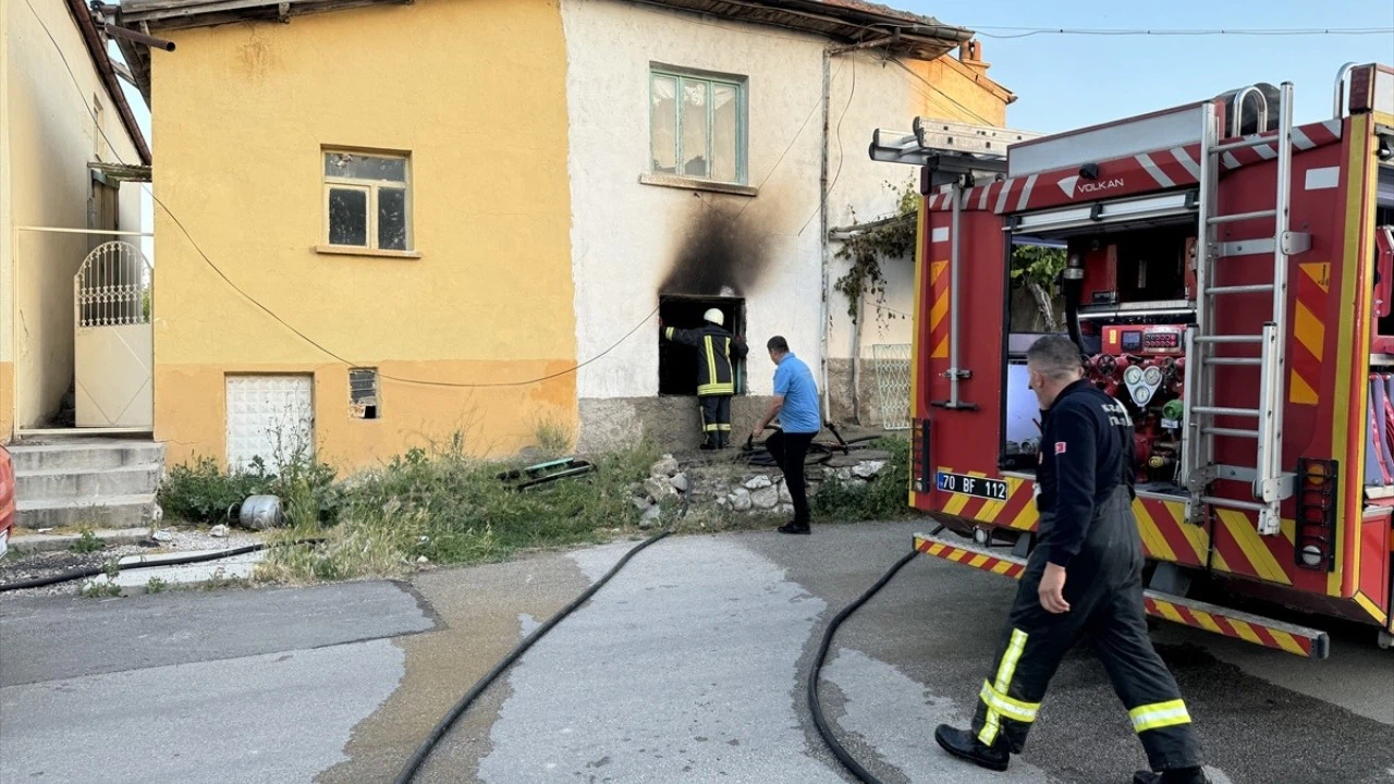 Ev sahibine sinirlenen kiracı evi ateşe verdi!