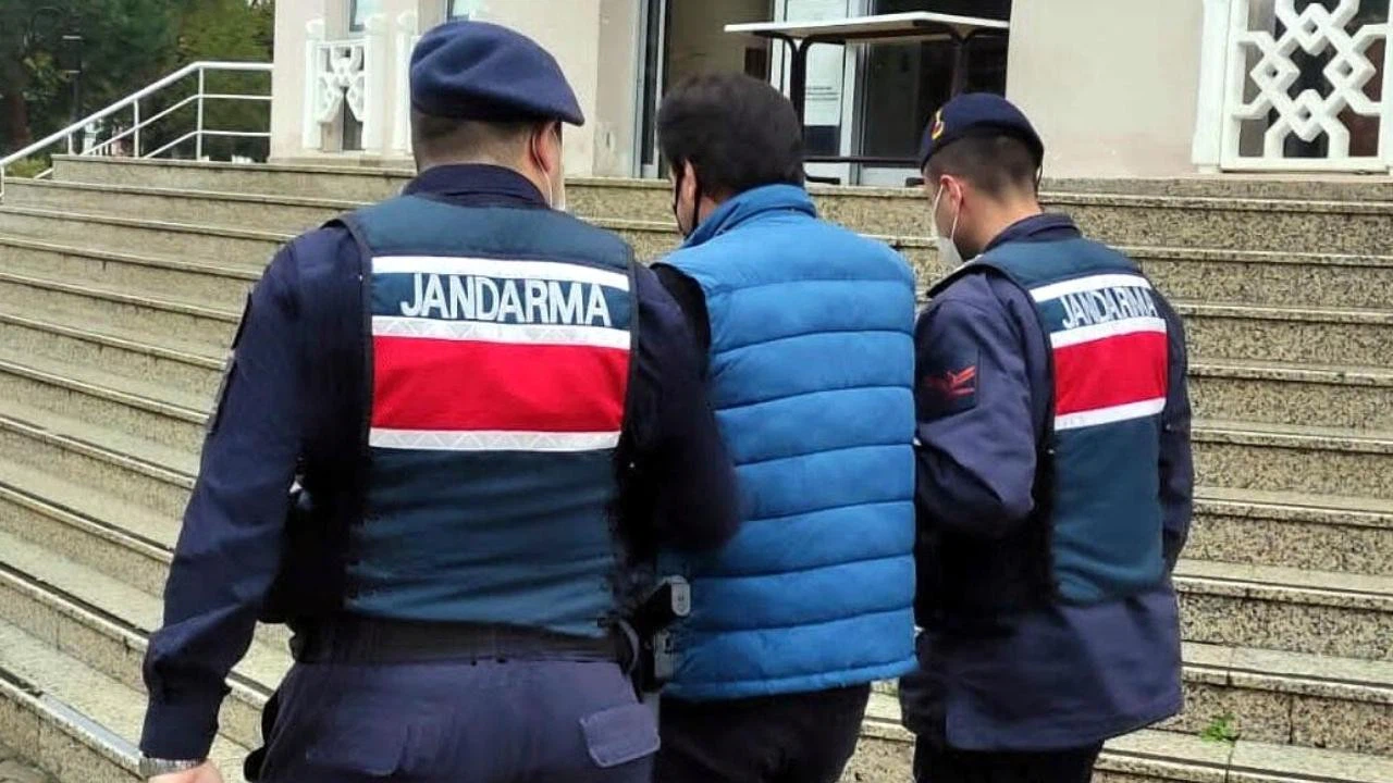 Balıkesir'de firari FETÖ hükümlüsü yakalandı