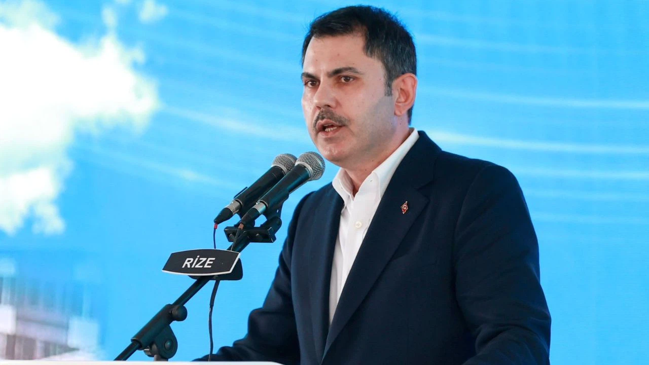 Bakan Kurum: "Cevabımızı anlımızdaki terle, gömleğimizdeki terle vereceğiz"