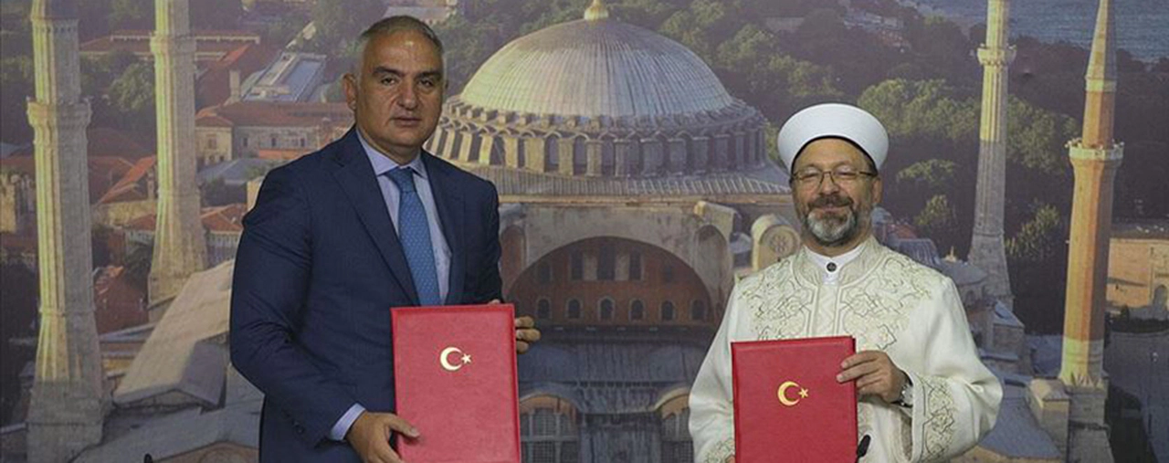 Ayasofya için imzalar atıldı