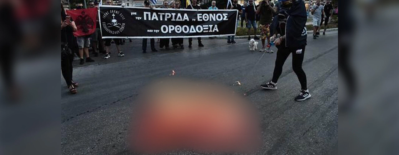 Yunanistan'da Türk bayrağını yaktılar!