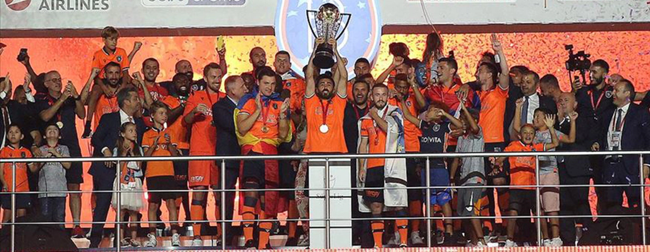 Şampiyon kupasına kavuştu