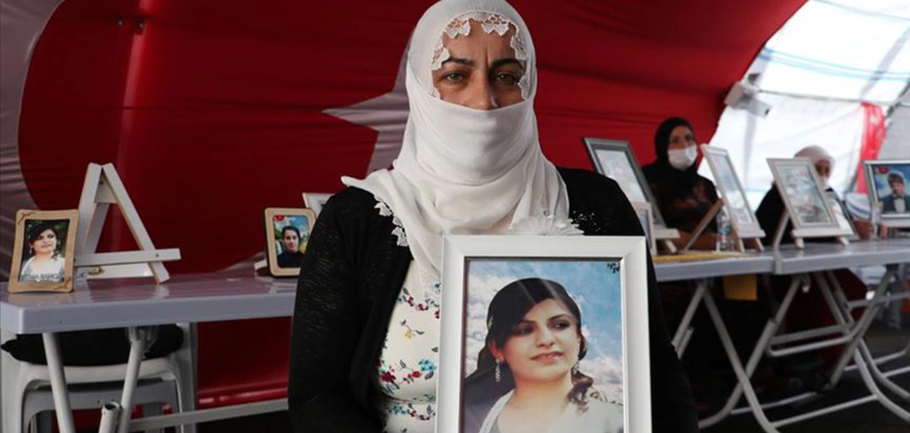 Evlat nöbetinde 320. gün