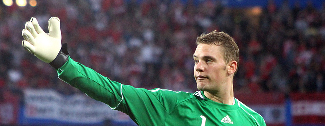 Alman kaleci Neuer'den ırkçı şarkı!