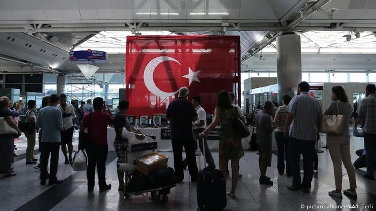 Seyahat uyarısının perde arkası