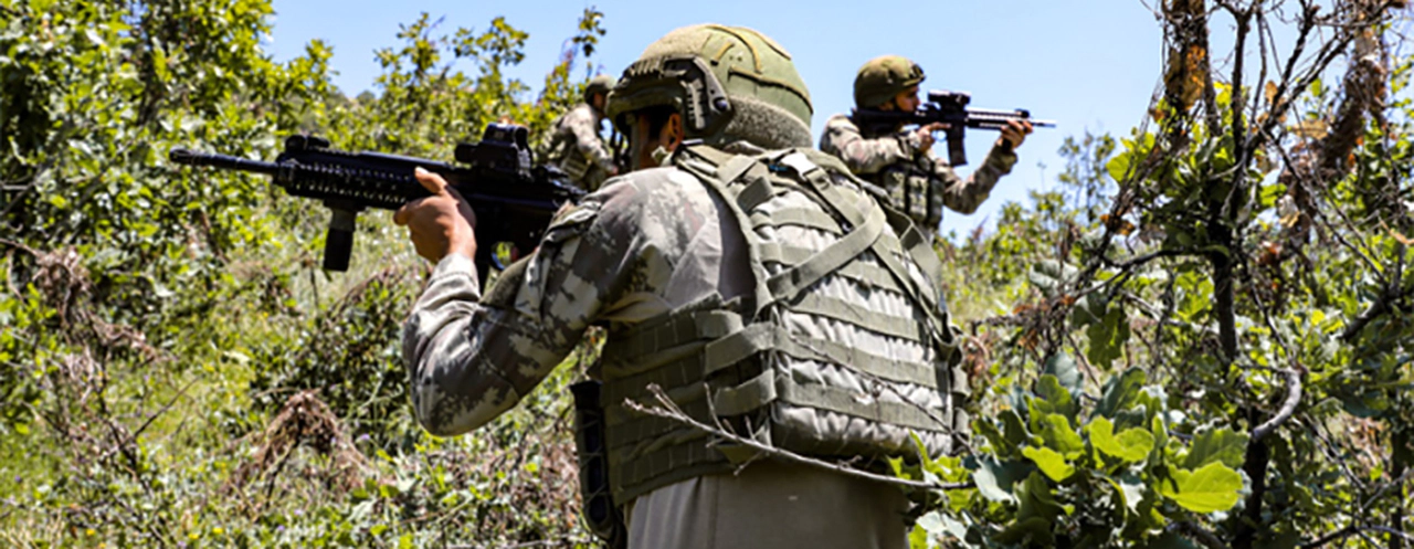 Zap'ta iki PKK'lı etkisiz hale getirildi