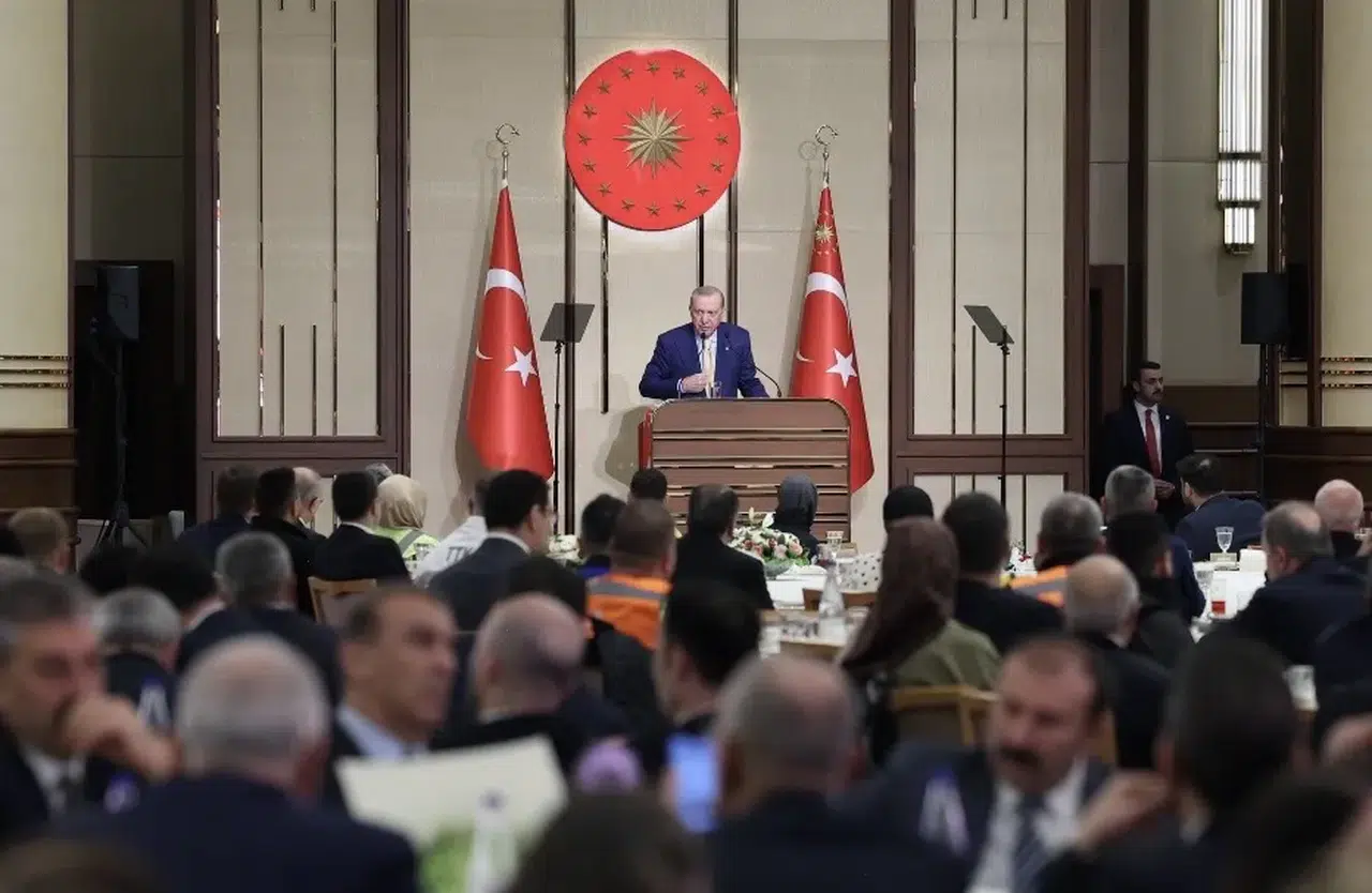 Cumhurbaşkanı Erdoğan: “Zihnen ve fikren fosilleşmiş güruhun hezeyanlarına gülüp geçiyoruz”