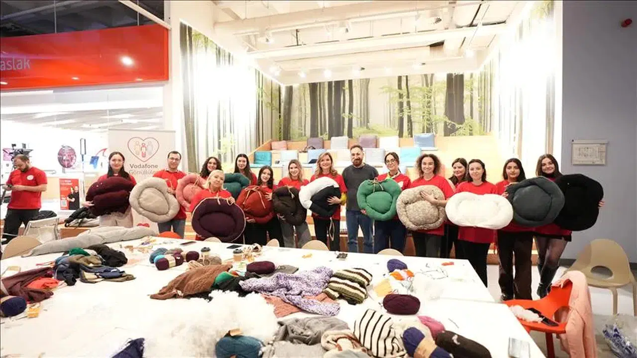 Vodafone gönüllüleri ve 'hayat tamircisi' el ele verdi: Engelli hayvanlar için seferberlik