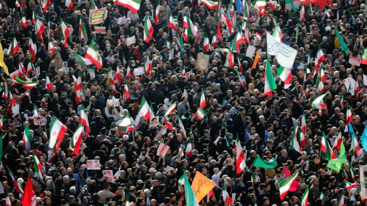 Nükleer pazarlıkta kritik eşik: İran halkı çatışma riskinden endişeli