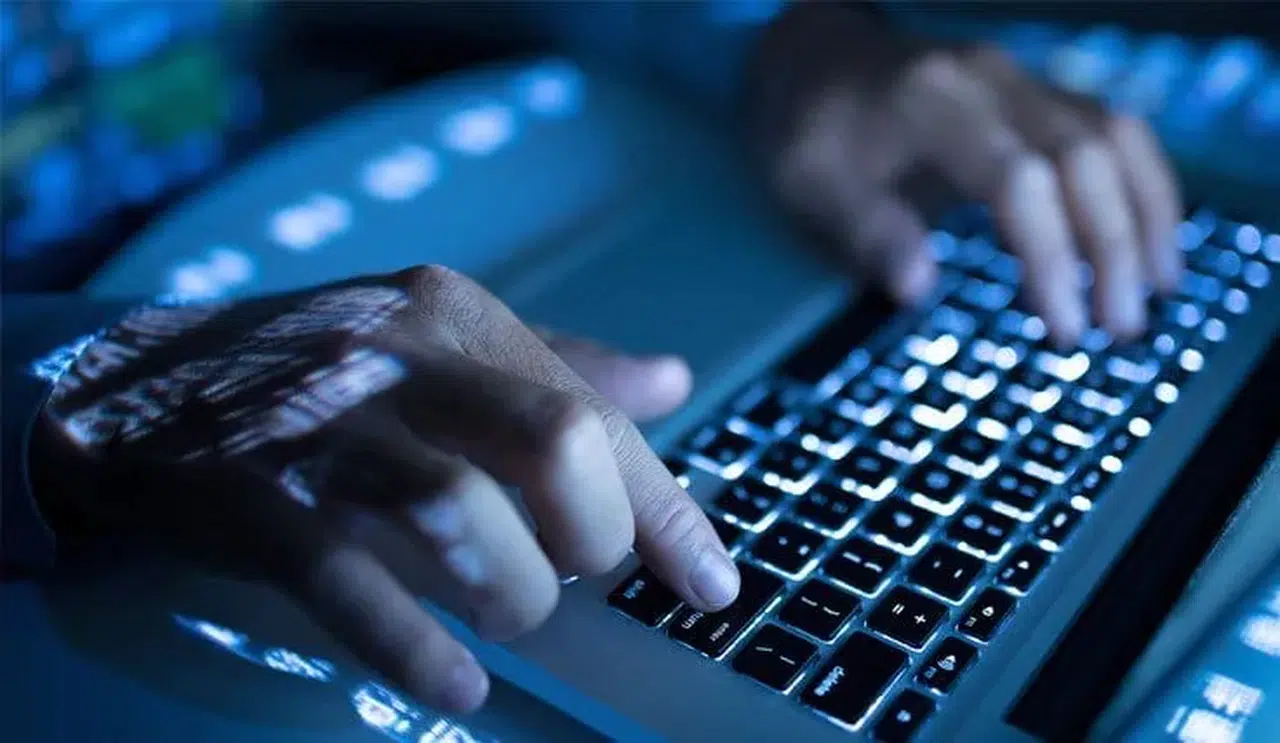 Sosyal medyada tehdit ve propagandaya karşı büyük operasyon: 358 şüpheli gözaltına alındı