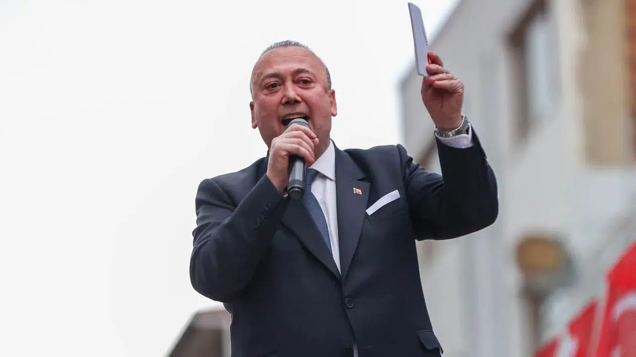 İçişleri Bakanlığından Özkan Yalım hakkında uzaklaştırma kararı