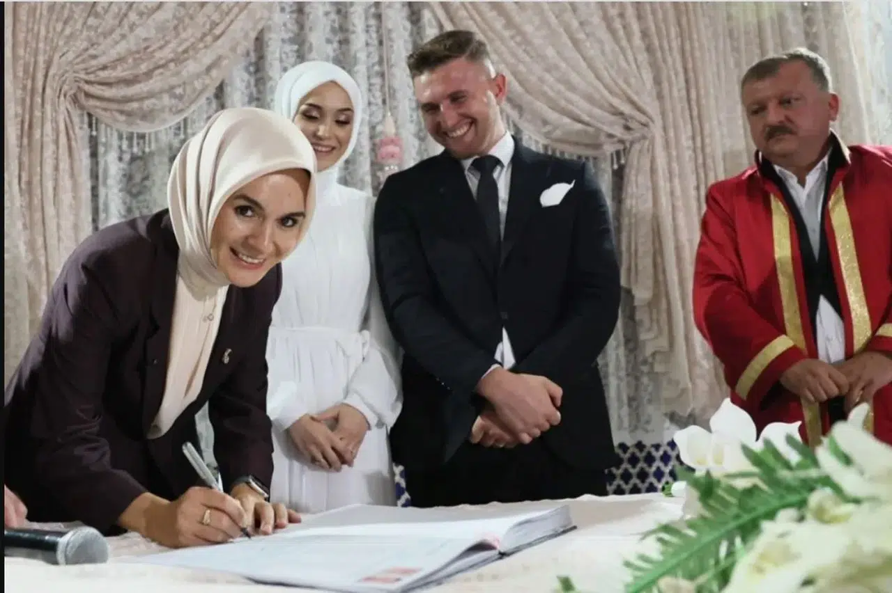 Bakan Mahinur Göktaş açıkladı: Evlenmek isteyen gençlere müjde