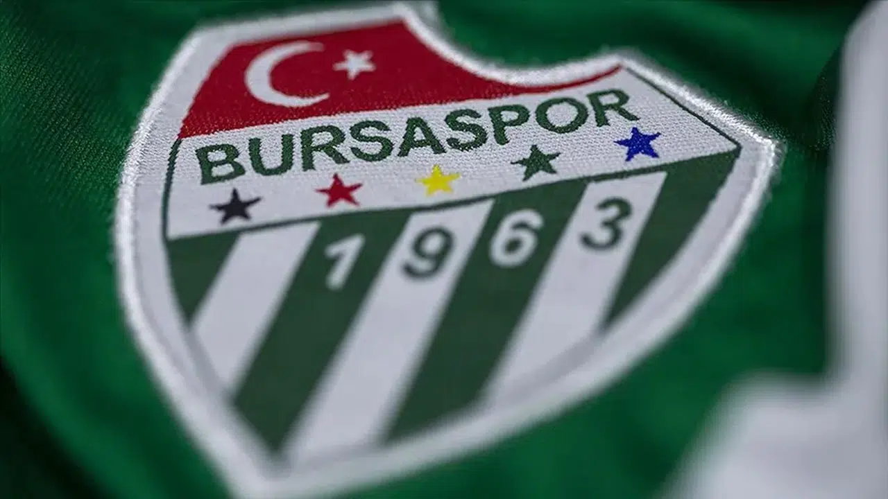 Türk futbol tarihinde bir ilk: Bursaspor tüm profesyonel liglerde şampiyon oldu