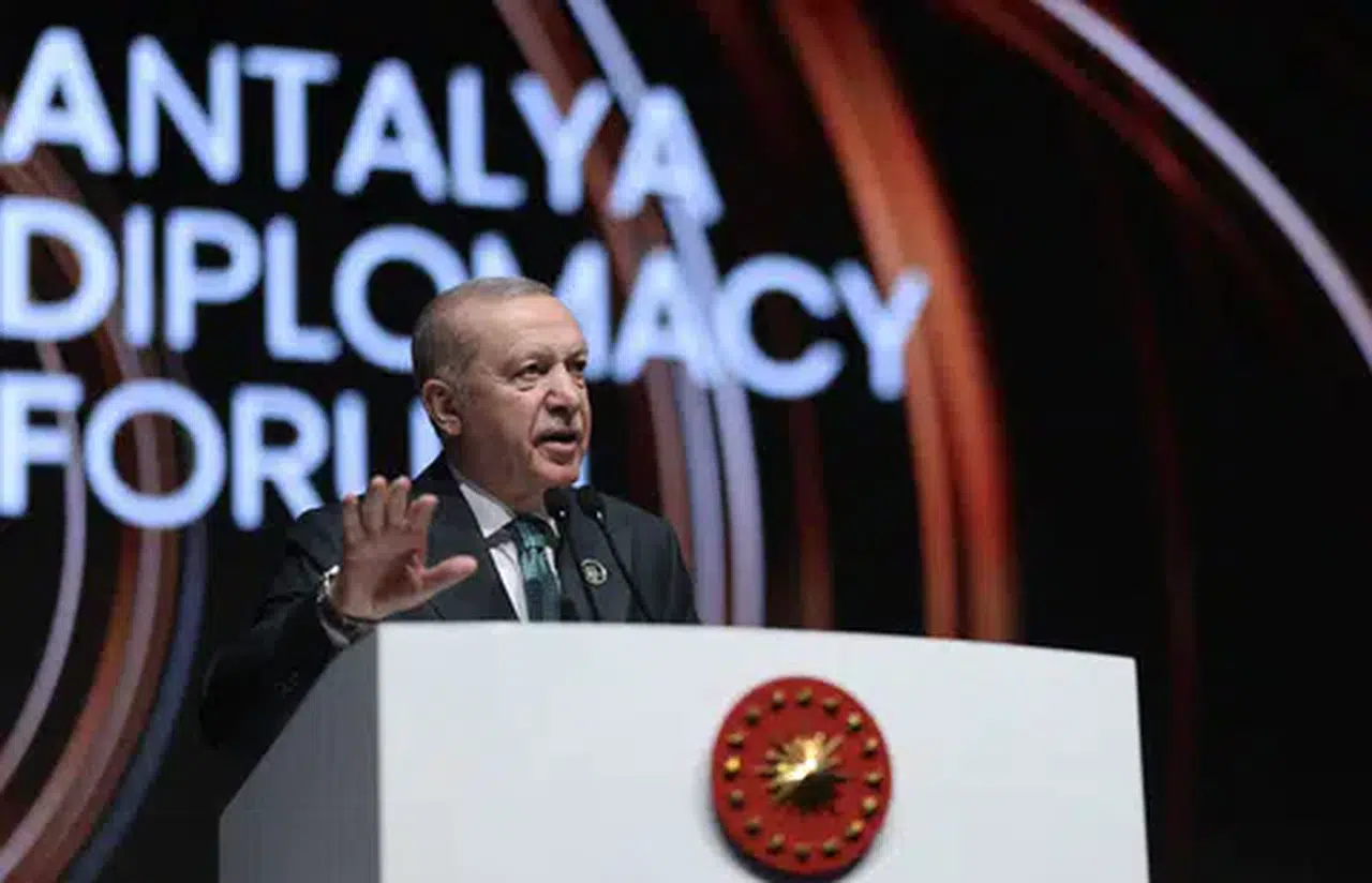 Cumhurbaşkan Erdoğan: "Bugün dünya güç bunalımıyla birlikte bir istikamet buhranı da yaşamaktadır”