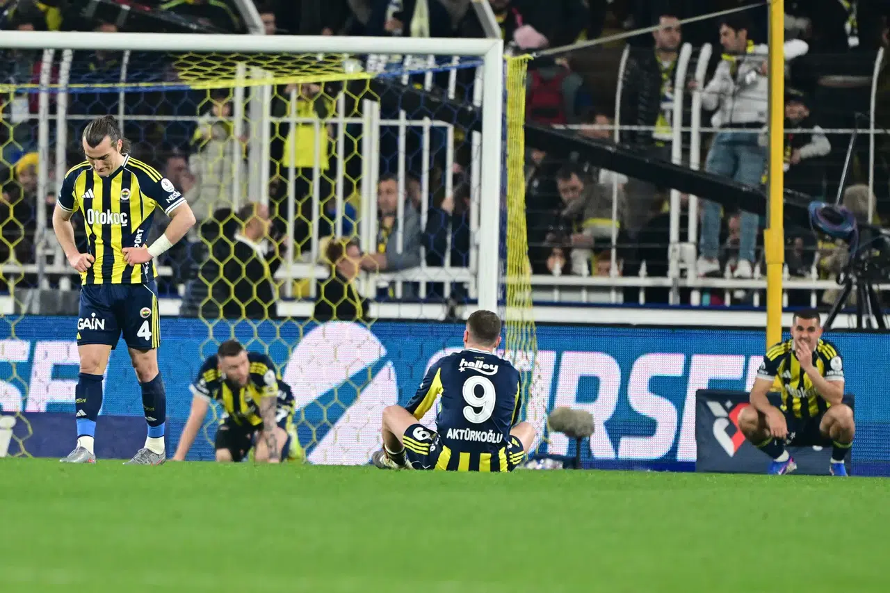 Fenerbahçe, son dakika golüyle liderlik şansını kaçırdı: Fenerbahçe 2-2 Rizespor