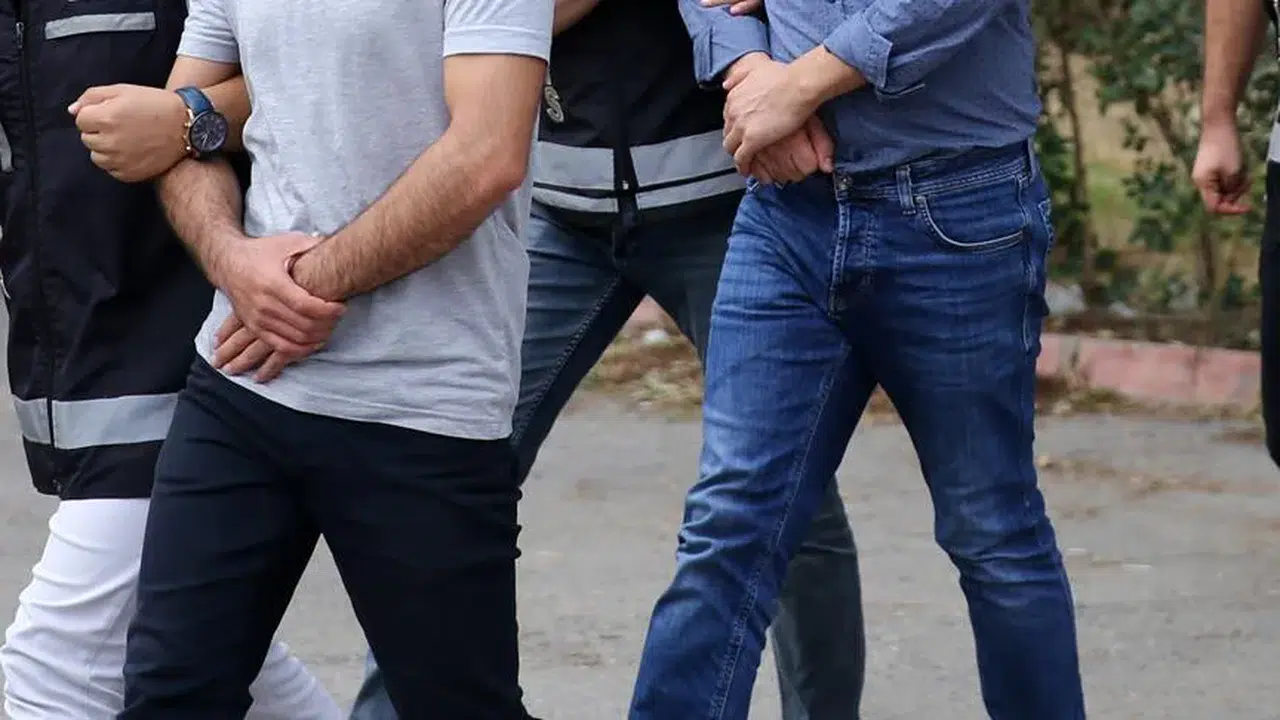 Vergi müfettişlerine “rüşvet” operasyonu: 11 gözaltı