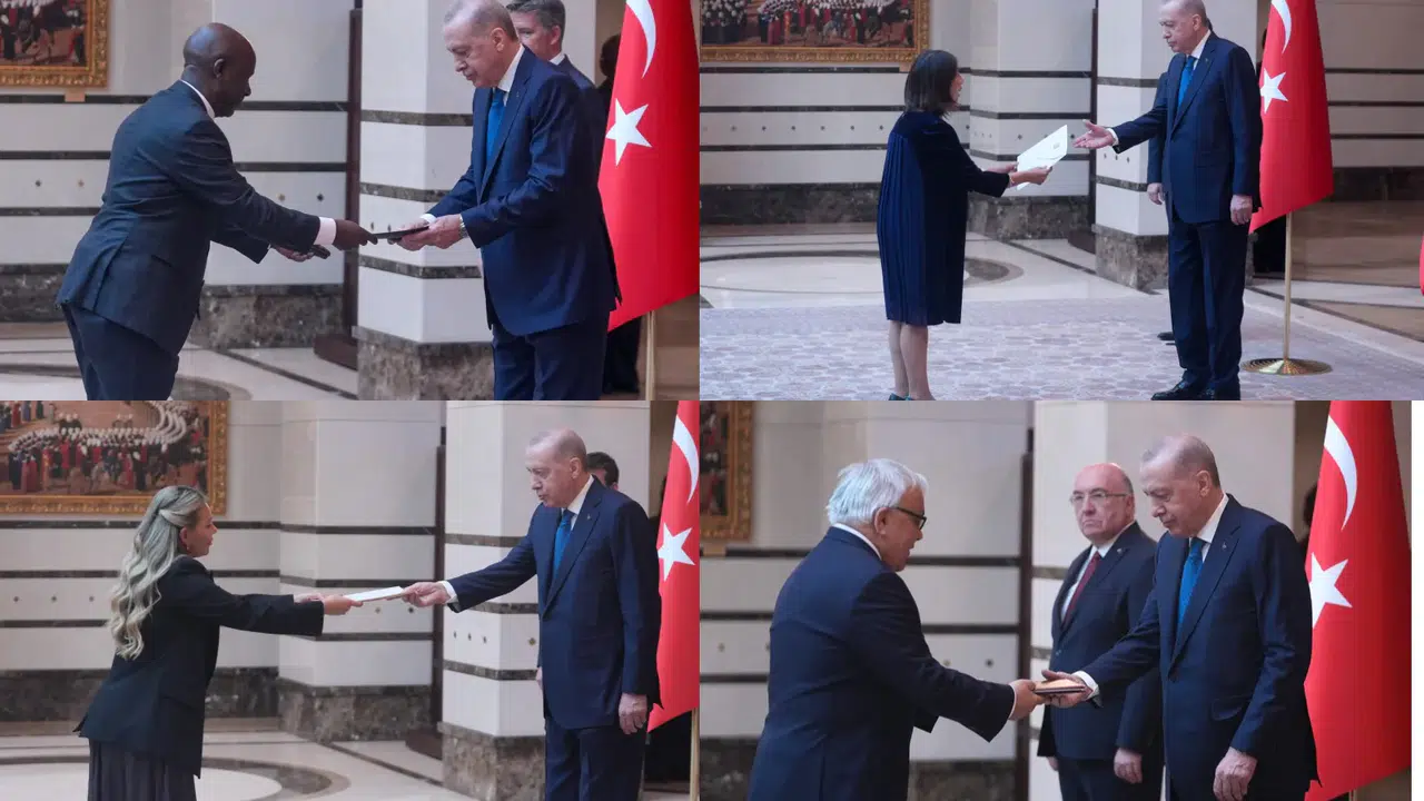 Cumhurbaşkanı Erdoğan, 5 yeni büyükelçiyi Külliye'de kabul etti