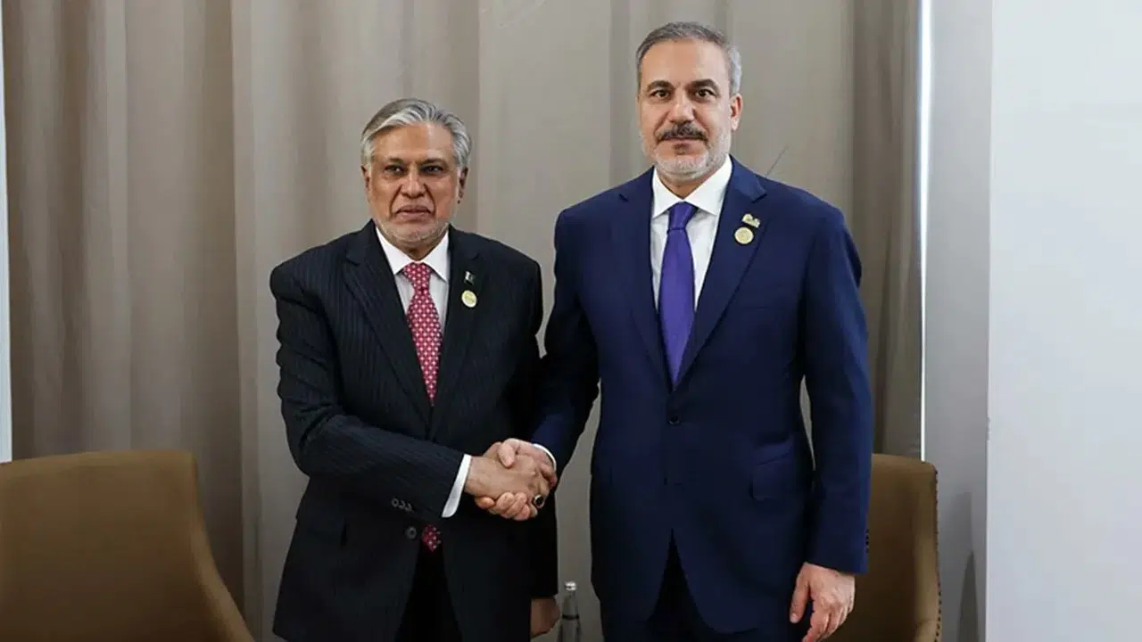 Bakan Fidan, Pakistanlı mevkidaşı ile görüştü