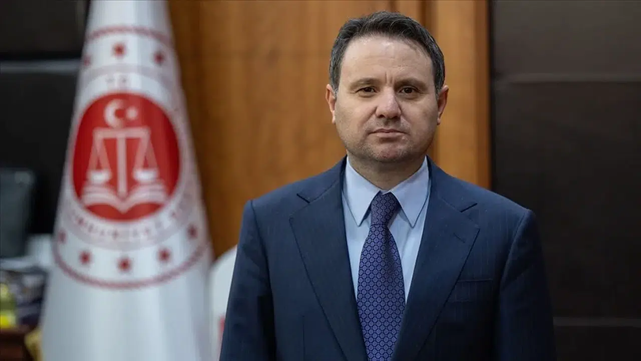 Bakan Gürlek: “Gençleri suça ve bağımlılığa sürükleyen suçlara karşı mücadelemizi sürdüreceğiz”