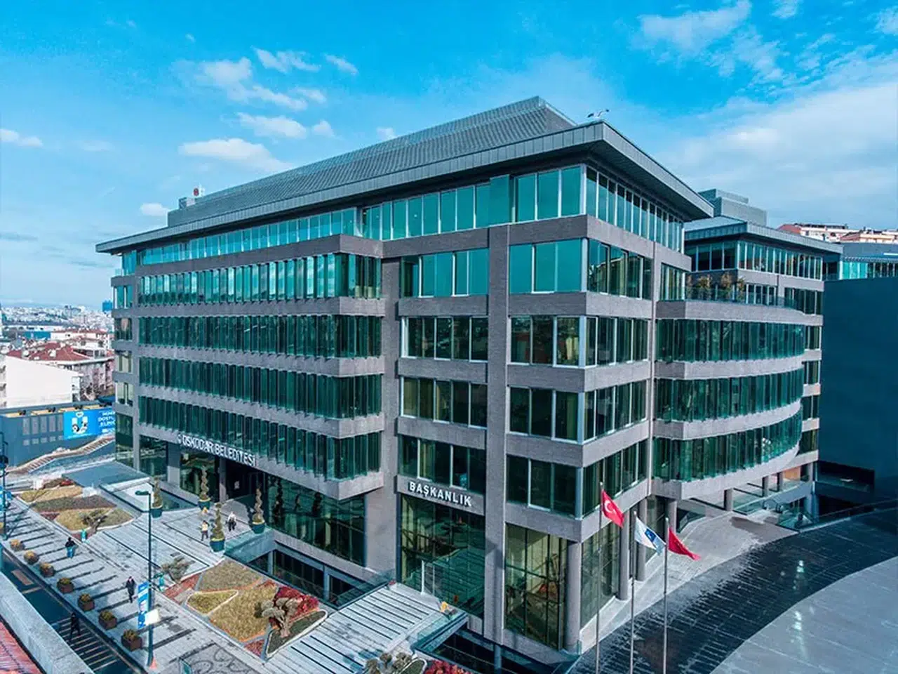 Üsküdar Belediyesine rüşvet operasyonu: 20 şüpheli gözaltında