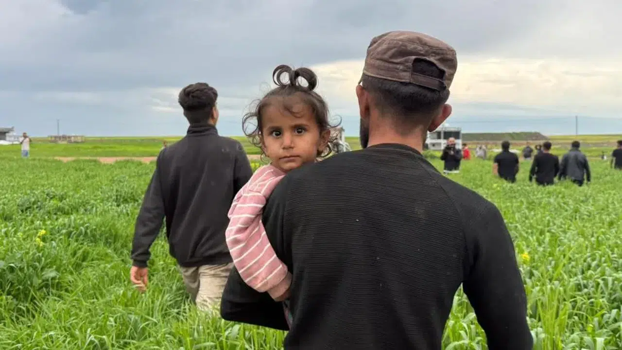Diyarbakır’da kayıp minik Yazgül’den sevindirici haber: Tarlada uyurken bulundu