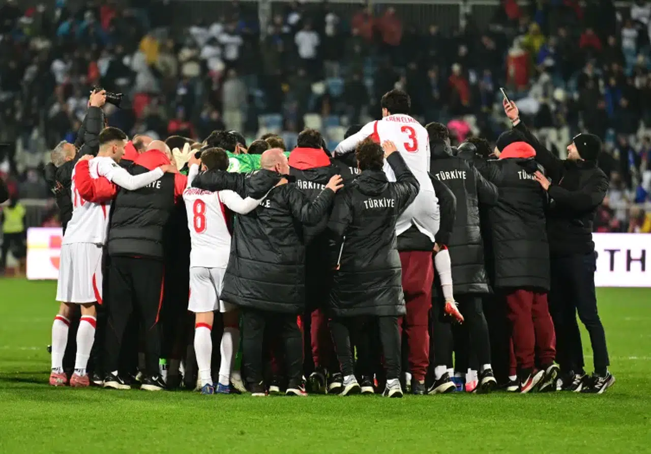 Dünya Kupası biletini alan A Milli Futbol Takımı’na tebrik yağdı