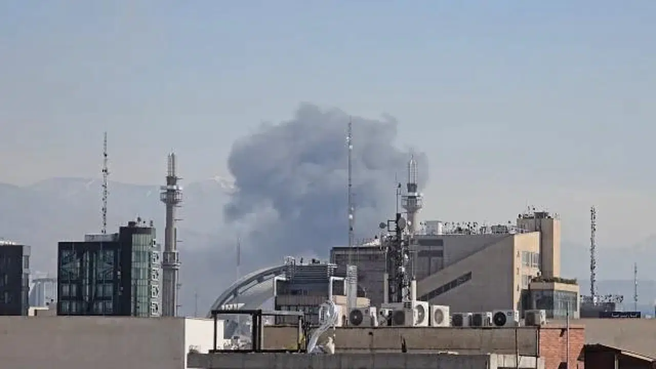 İsrail, İran’ın ulaşım ağını hedef aldı: Köprüler vuruldu