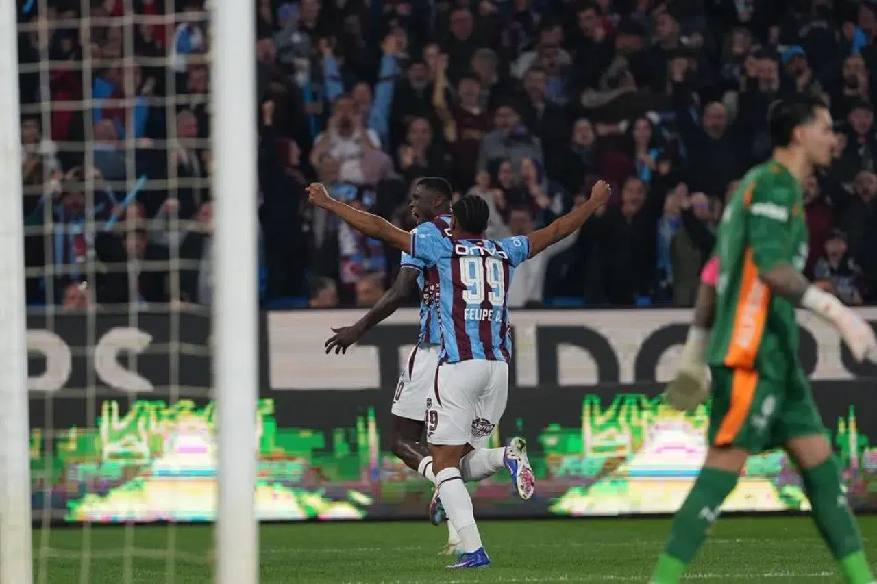 Zirve yarışı kızışıyor: Trabzonspor 2-1 Galatasaray