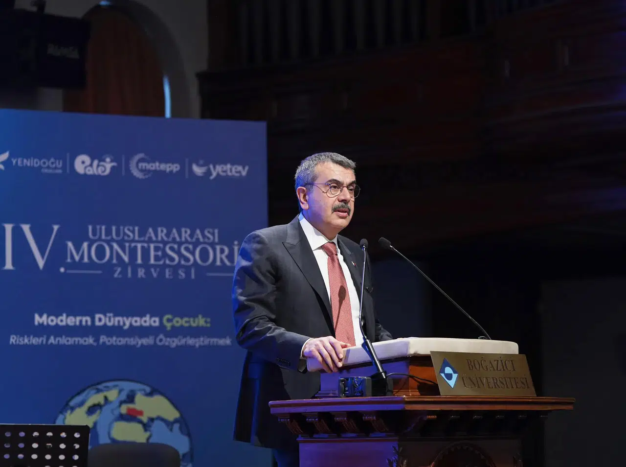 Bakan Tekin’den eğitimde değer ve şahsiyet vurgusu