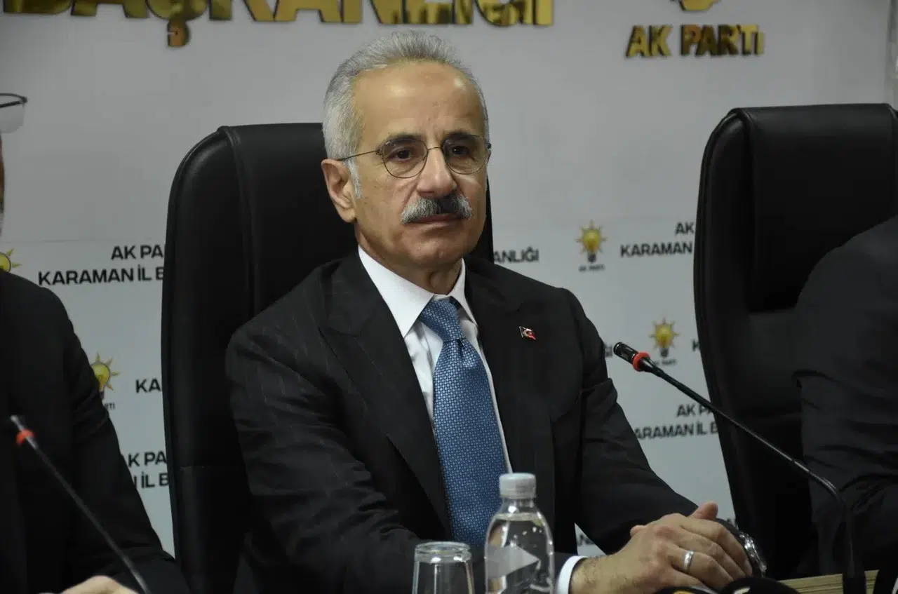 Bakan Uraloğlu: “77 ilimizi bölünmüş yollarla birbirine bağladık”