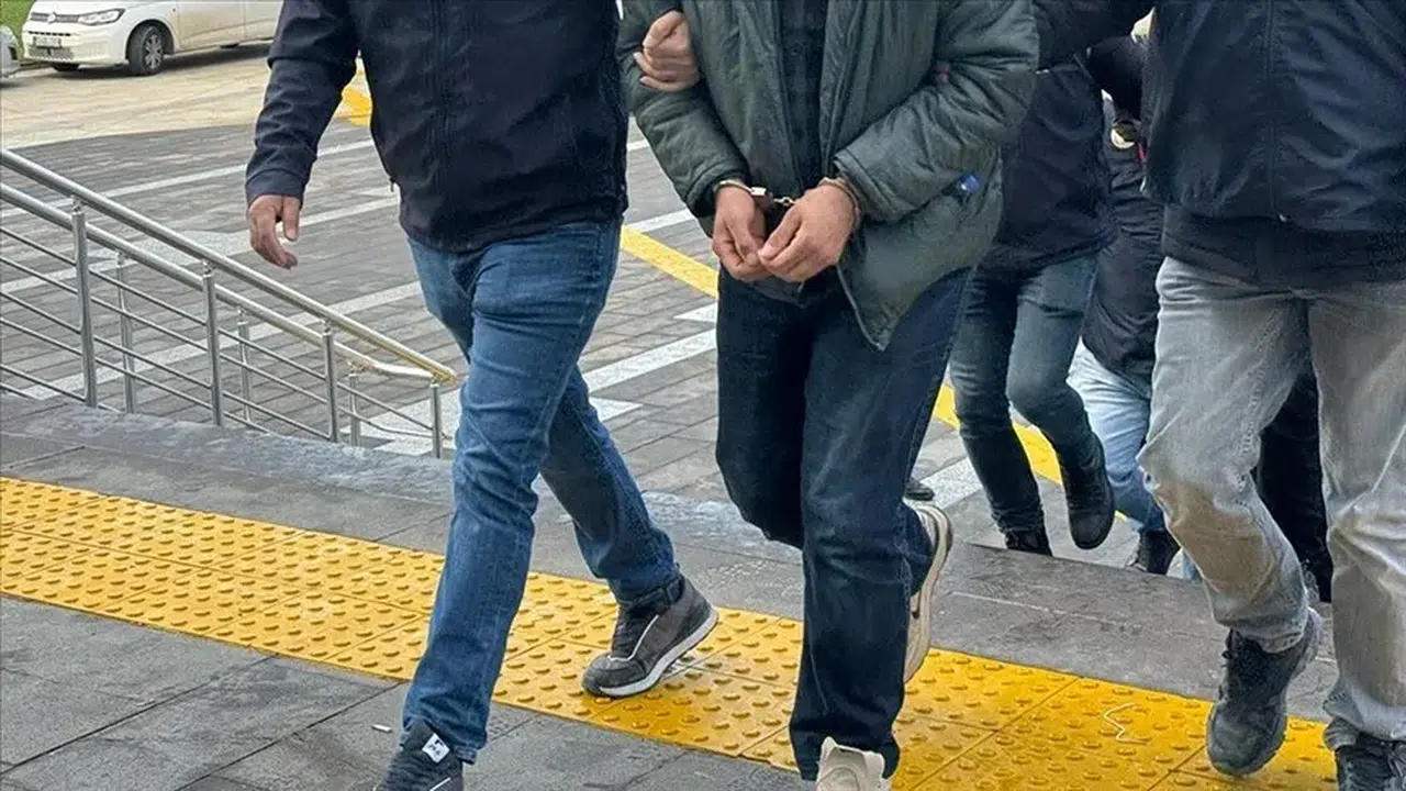 Van merkezli “Narkokapan Van” operasyonu: 98 kişi tutuklandı
