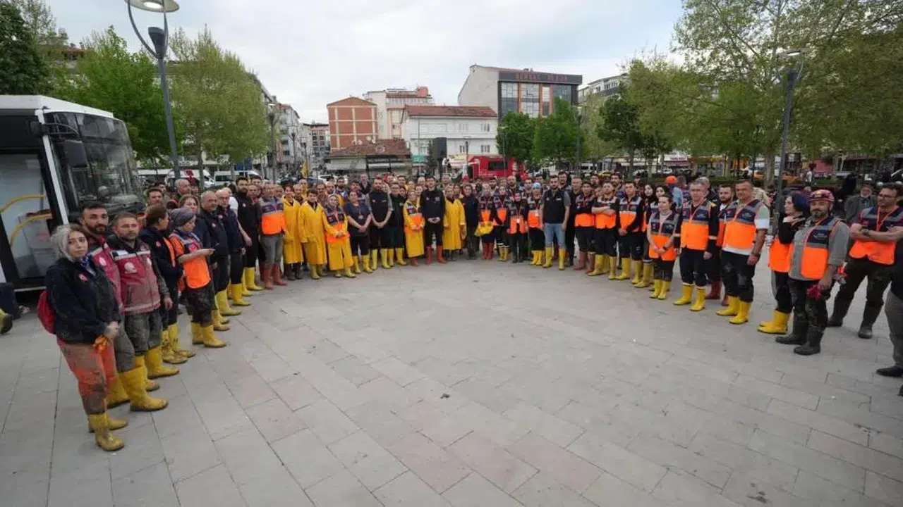 AFAD: “Samsun ve Çankırı’da bin 513 personel ve 196 AFAD gönüllüsü görev aldı”