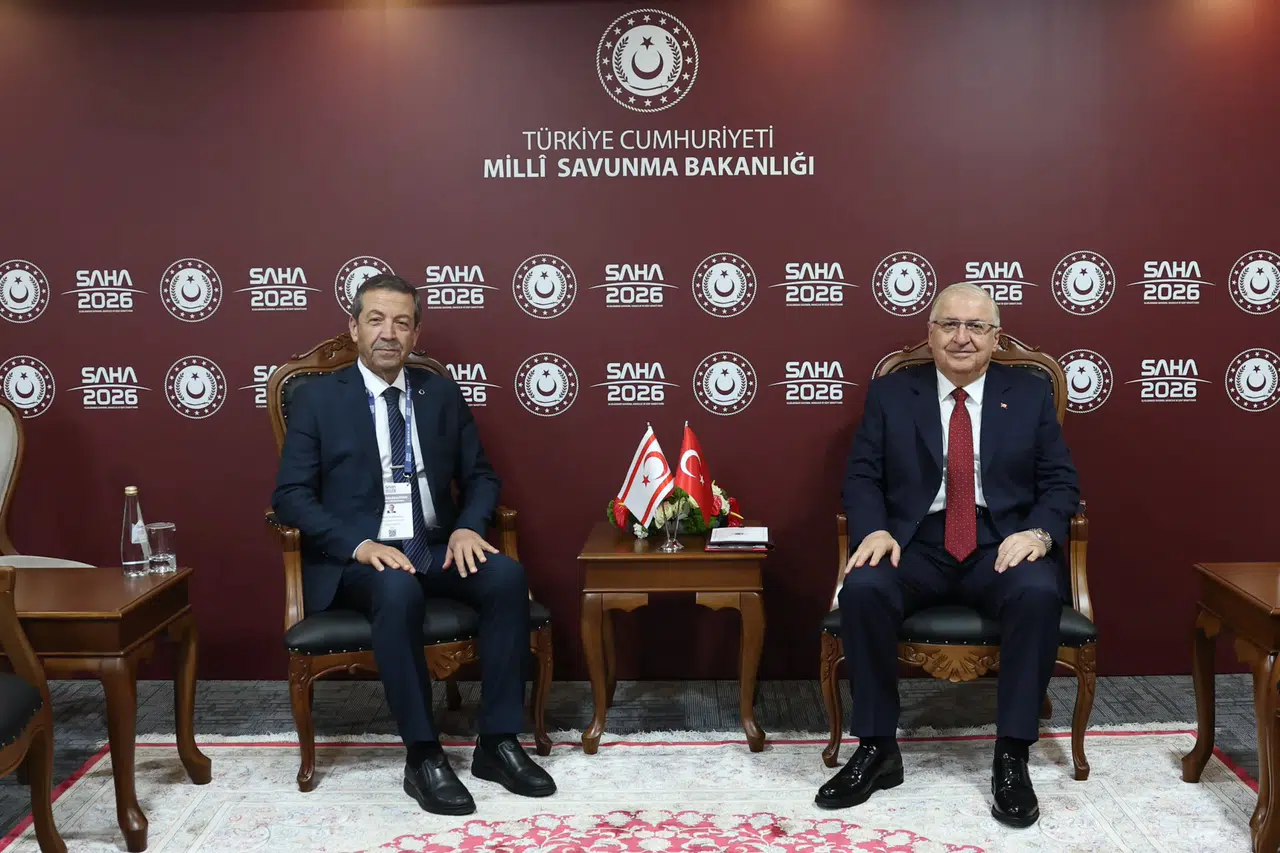 Bakan Güler, SAHA 2026’da diplomasi trafiği yürüttü