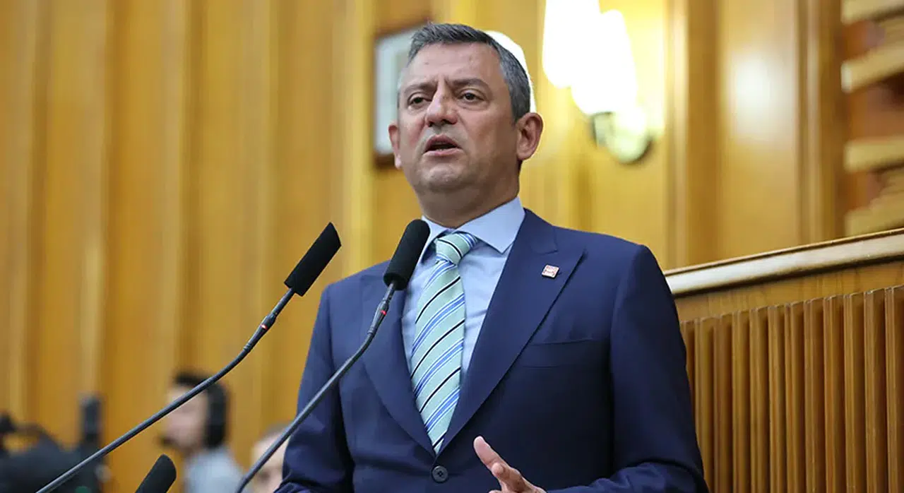 Özgür Özel yeniden CHP TBMM Grup Başkanı seçildi