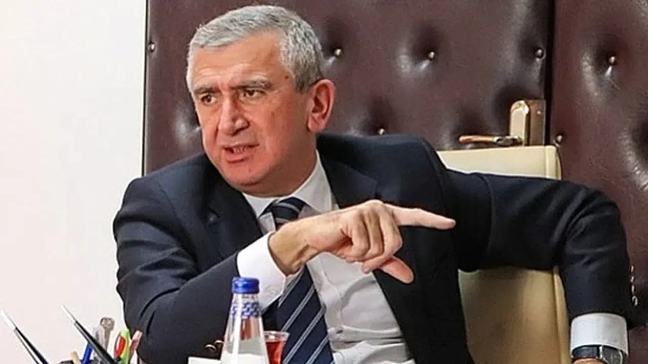 Düzce’de “irtikap” soruşturması: Akçakoca Belediye Başkanı Fikret Albayrak gözaltına alındı