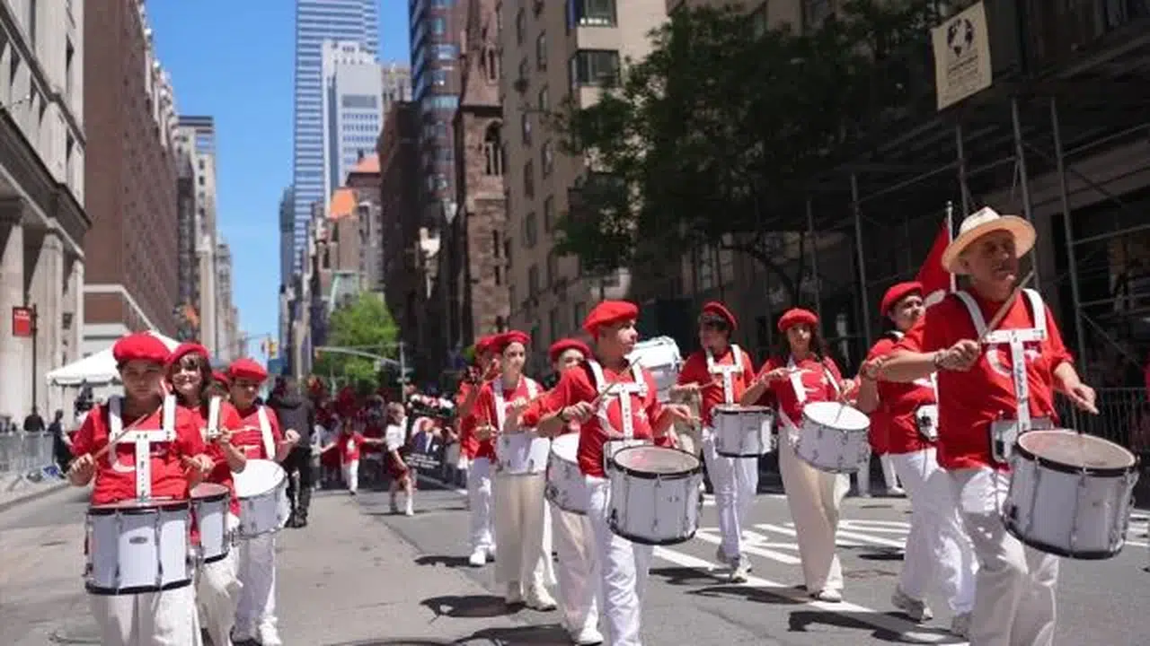 43. Türk Günü Yürüyüşü New York’ta coşkuyla düzenlendi