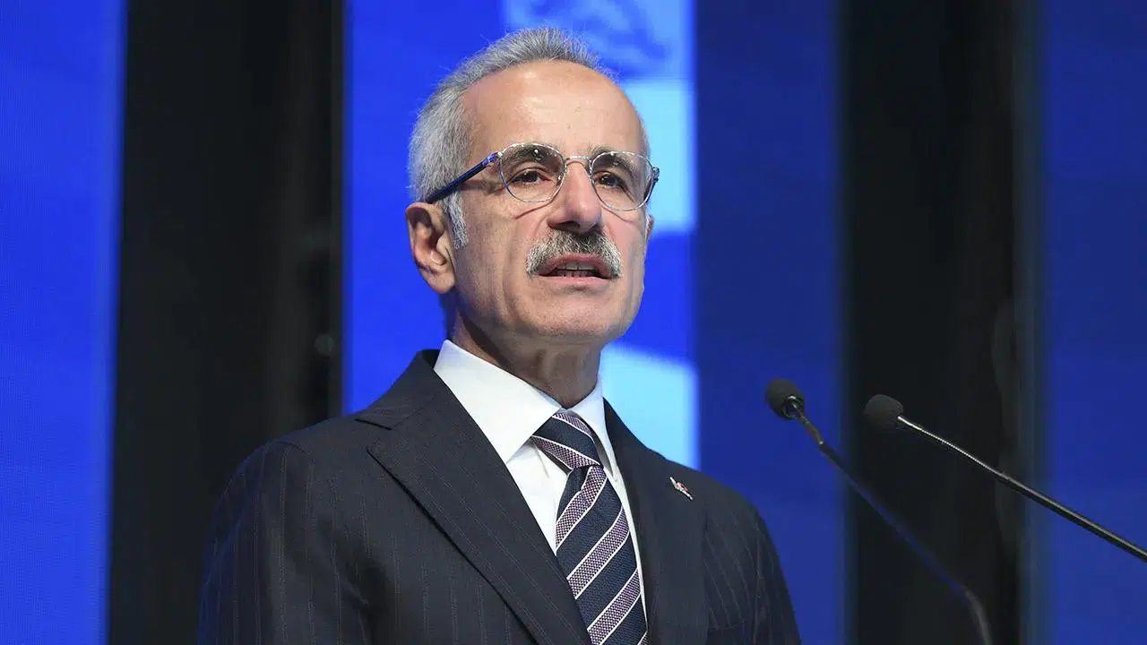 Boğazlarda 4 ayda 15 bin 639 kılavuzluk hizmeti verildi
