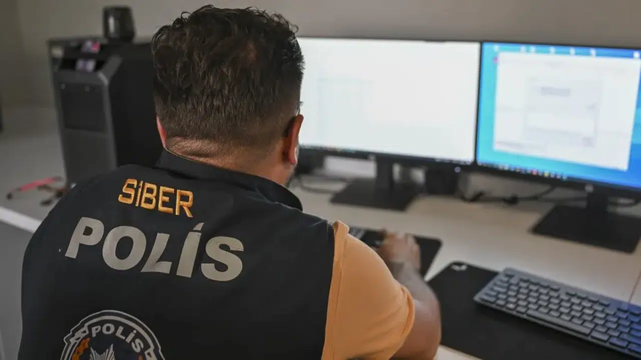 Bakan Gürlek: “İstanbul merkezli 35 ilde yasa dışı bahis şebekelerine operasyon düzenlendi”