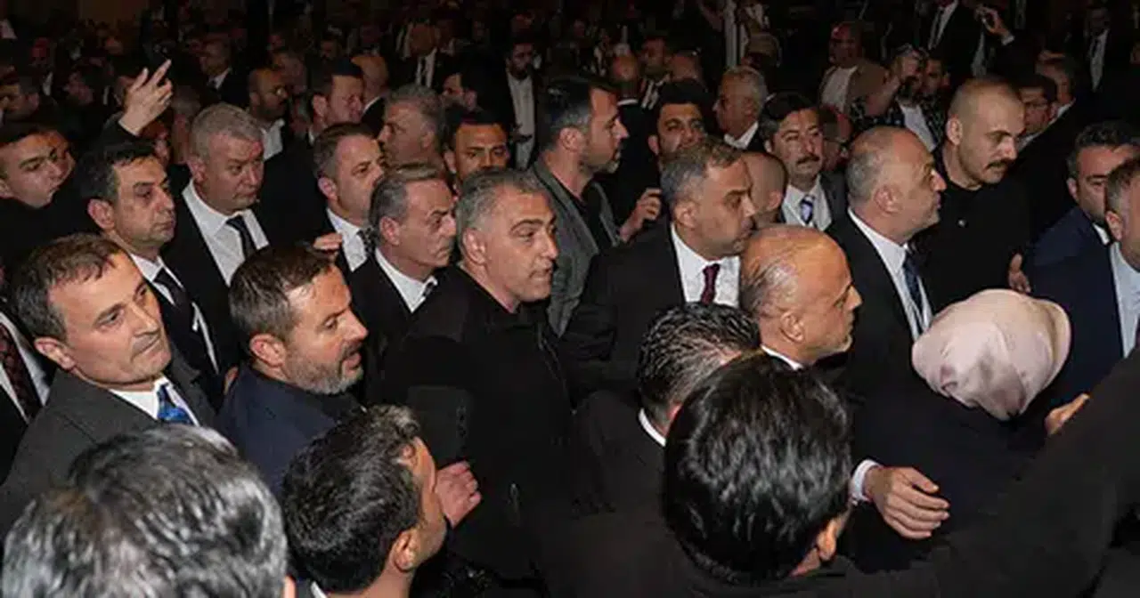 TBB toplantısında CHP’li isimlerin girişimi gerginliğe yol açtı