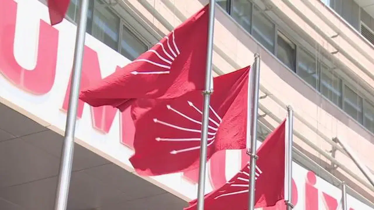 CHP İstanbul İl Yönetimi davası ertelendi