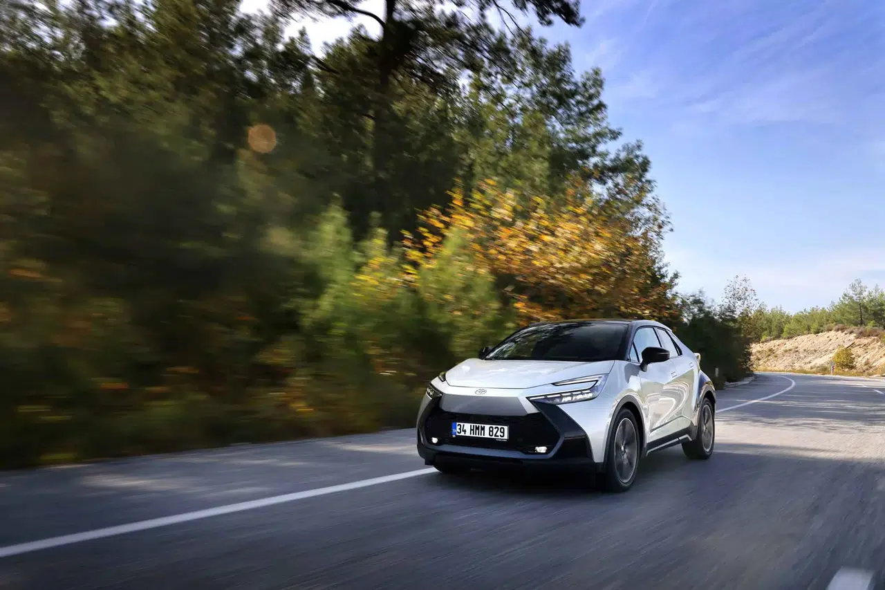 Toyota C-HR 10. yılında 2,1 milyon satış barajını aştı